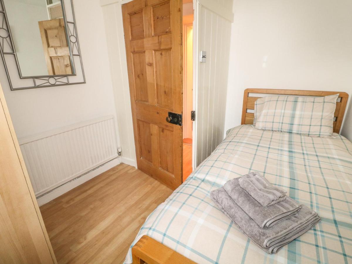 Lavender Cottage Белпер Екстер'єр фото